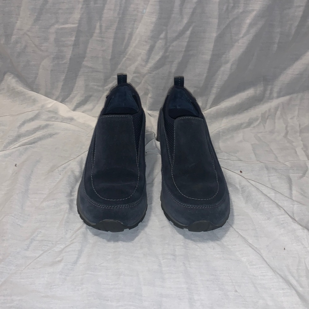 lightly used timberland shoes